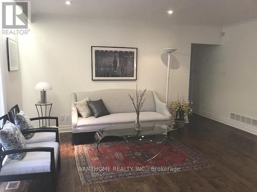 185 Burbank Drive, Toronto, ON - Indoor Photo Showing Living Room