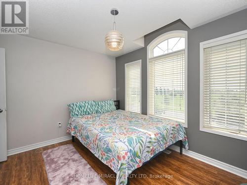 971 Kennedy Circle, Milton, ON - Indoor Photo Showing Bedroom