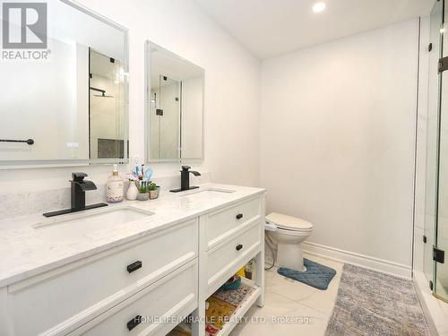 971 Kennedy Circle, Milton, ON - Indoor Photo Showing Bathroom