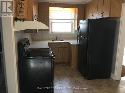 Main - 311 Wenlock Avenue, Richmond Hill, ON - Indoor Photo Showing Kitchen