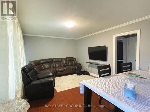 Main - 311 Wenlock Avenue, Richmond Hill, ON - Indoor