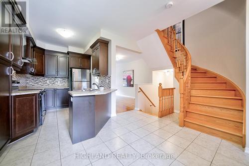 27 Poetry Drive, Vaughan, ON - Indoor Photo Showing Kitchen With Upgraded Kitchen