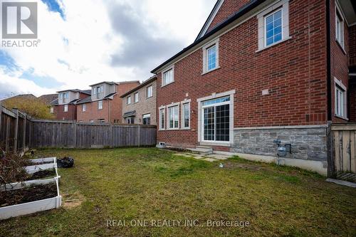 1136 Cenotaph Boulevard, Newmarket, ON - Outdoor With Exterior