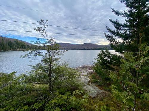 Waterfront - Ch. Victor-Beauchemin, Mont-Blanc, QC 