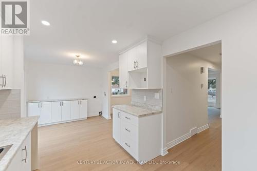 427 Grassland Terrace, Ottawa, ON - Indoor Photo Showing Kitchen