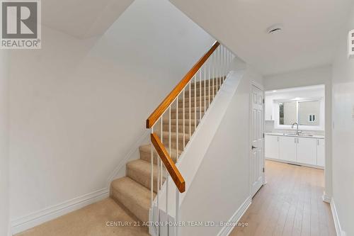 427 Grassland Terrace, Ottawa, ON - Indoor Photo Showing Other Room