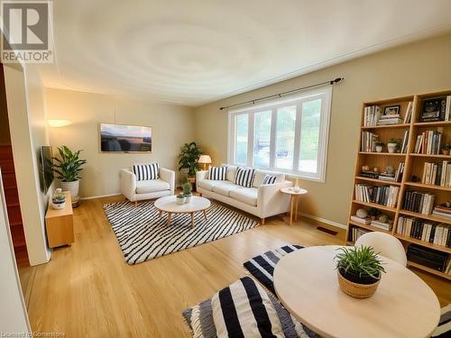 Living room featuring light hardwood / wood-style floors - 531 Brookhaven Crescent Unit# A, Waterloo, ON - Indoor Photo Showing Living Room