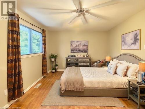 Bedroom with ceiling fan and light wood-type flooring - 531 Brookhaven Crescent Unit# A, Waterloo, ON - Indoor Photo Showing Bedroom