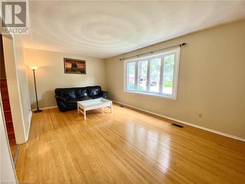 Living room featuring light wood-type flooring - 531 Brookhaven Crescent Unit# A, Waterloo, ON - Indoor