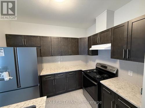 2 Whelan Court, Thorold, ON - Indoor Photo Showing Kitchen