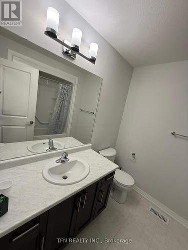 2 Whelan Court, Thorold, ON - Indoor Photo Showing Bathroom