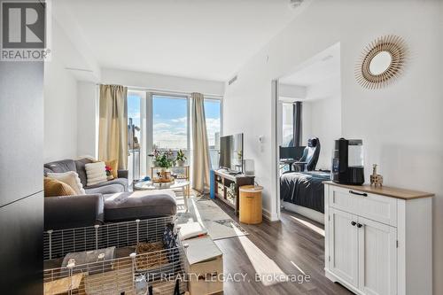 2213 - 20 Edward Street, Toronto, ON - Indoor Photo Showing Living Room