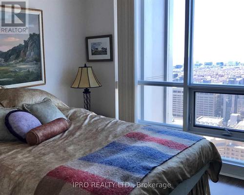 4809 - 763 Bay Street N, Toronto, ON - Indoor Photo Showing Bedroom