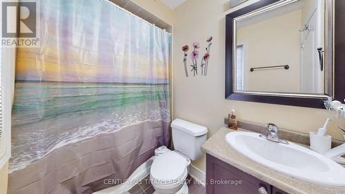 44 Dewell Crescent, Clarington, ON - Indoor Photo Showing Bathroom