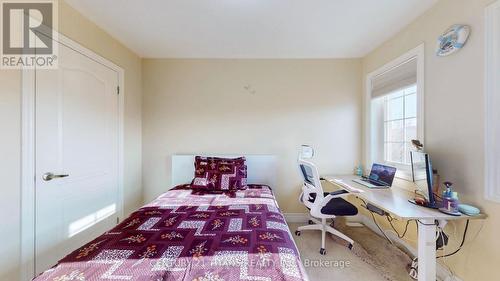 44 Dewell Crescent, Clarington, ON - Indoor Photo Showing Bedroom