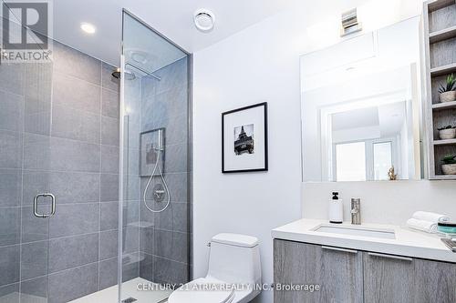 1718 - 2020 Bathurst Street, Toronto, ON - Indoor Photo Showing Bathroom