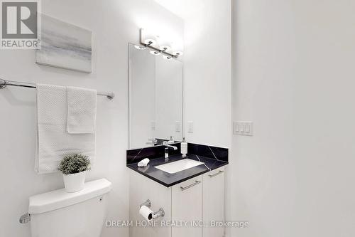 42 - 851 Sheppard Avenue W, Toronto, ON - Indoor Photo Showing Bathroom