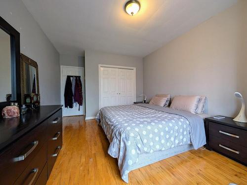 Master bedroom - 1331  - 1333 Rue Couvrette, Montréal (Saint-Laurent), QC - Indoor Photo Showing Bedroom