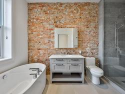 Ensuite bathroom - 