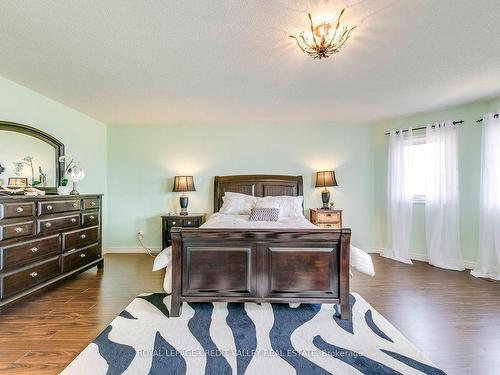 972 Winterton Way, Mississauga, ON - Indoor Photo Showing Bedroom