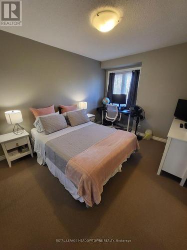 45 Far North Court, Oshawa, ON - Indoor Photo Showing Bedroom