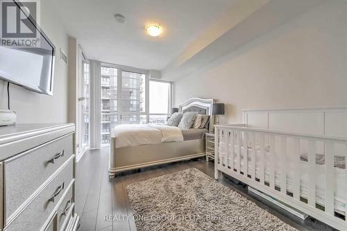 2304 - 55 Eglinton W Avenue, Mississauga, ON - Indoor Photo Showing Bedroom