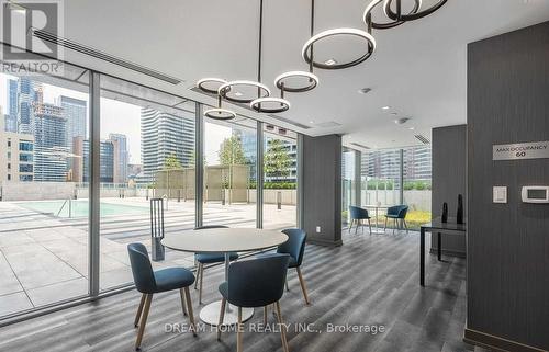 1810 - 3 Gloucester Street, Toronto, ON - Indoor Photo Showing Dining Room