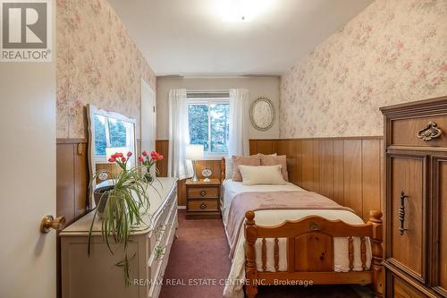 7147 Wellington Road 124 Road, Guelph/Eramosa, ON - Indoor Photo Showing Bedroom