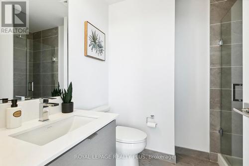 3408 - 36 Elm Drive, Mississauga, ON - Indoor Photo Showing Bathroom