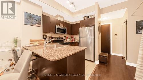 517 - 385 Prince Of Wales Drive, Mississauga, ON - Indoor Photo Showing Kitchen