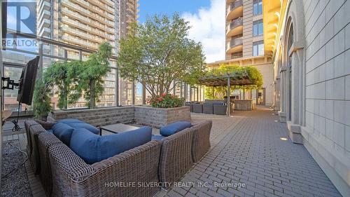 517 - 385 Prince Of Wales Drive, Mississauga, ON - Outdoor