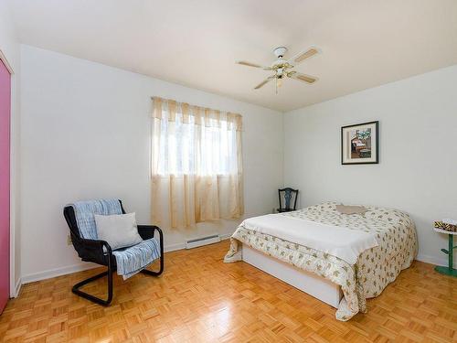 Chambre Ã  coucher principale - 320 Rue Drapeau, Longueuil (Le Vieux-Longueuil), QC - Indoor Photo Showing Bedroom