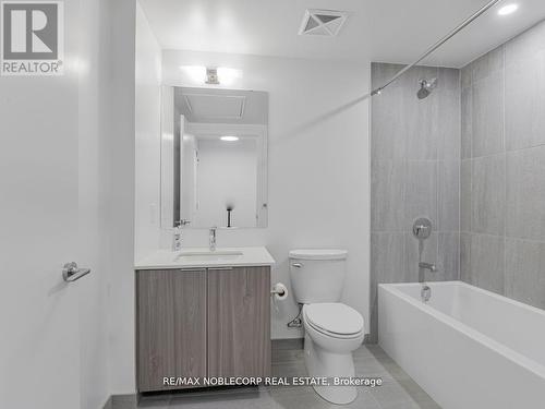 3409 - 357 King Street W, Toronto, ON - Indoor Photo Showing Bathroom