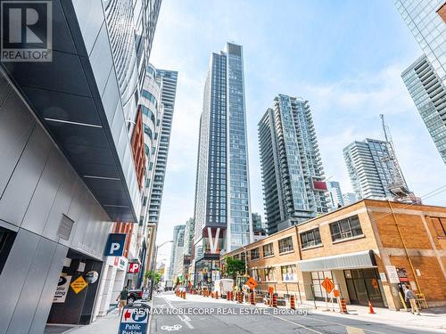 3409 - 357 King Street W, Toronto, ON - Outdoor With Facade