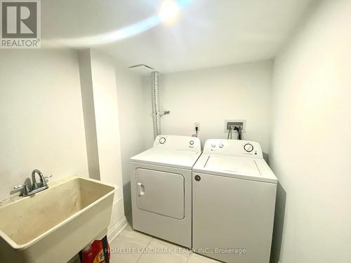 6 New Forest Square, Toronto, ON - Indoor Photo Showing Laundry Room