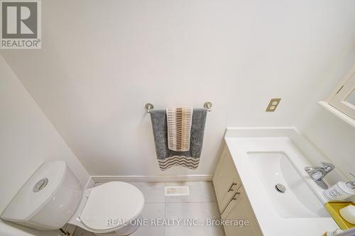 19 Dunbar Crescent, Markham, ON - Indoor Photo Showing Bathroom