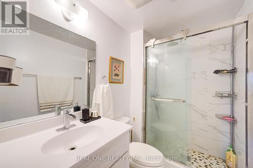 19 Dunbar Crescent, Markham, ON - Indoor Photo Showing Bathroom