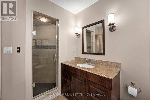 16 Warbrick Lane, Caledon, ON - Indoor Photo Showing Bathroom