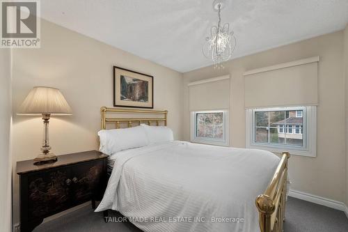 16 Warbrick Lane, Caledon, ON - Indoor Photo Showing Bedroom