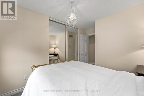 16 Warbrick Lane, Caledon, ON - Indoor Photo Showing Bedroom