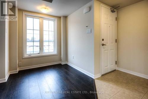 38 - 2441 Greenwich Drive, Oakville, ON - Indoor Photo Showing Other Room