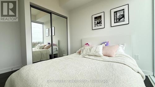 733 - 20 O'Neill Road, Toronto, ON - Indoor Photo Showing Bedroom