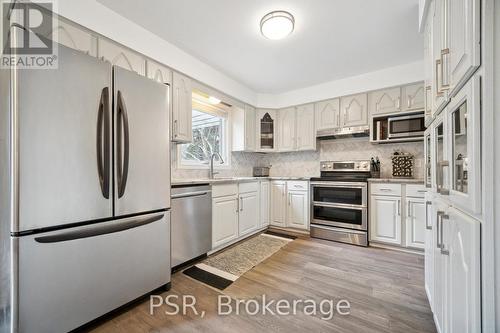 114 Chalet Crescent, London, ON - Indoor Photo Showing Kitchen