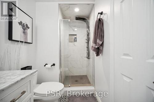 114 Chalet Crescent, London, ON - Indoor Photo Showing Bathroom