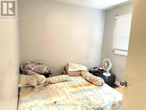 1529 Hall Avenue, Windsor, ON - Indoor Photo Showing Bedroom