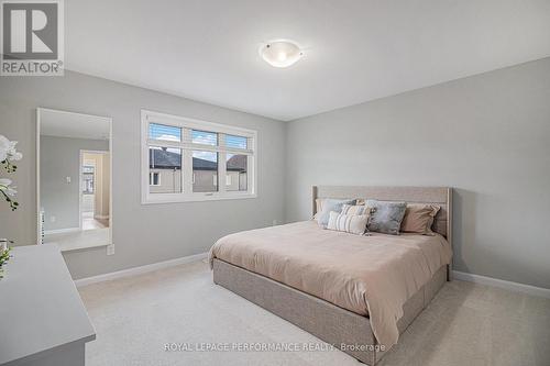 577 Decoeur Drive E, Ottawa, ON - Indoor Photo Showing Bedroom