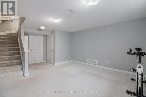 577 Decoeur Drive E, Ottawa, ON - Indoor Photo Showing Other Room