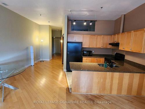 601-700 King St W, Toronto, ON - Indoor Photo Showing Kitchen With Double Sink