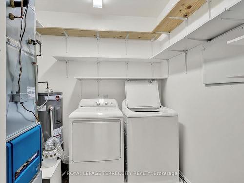 204-40 Auburn St, Peterborough, ON - Indoor Photo Showing Laundry Room