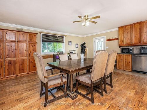 5622 Sixth Line, Erin, ON - Indoor Photo Showing Dining Room